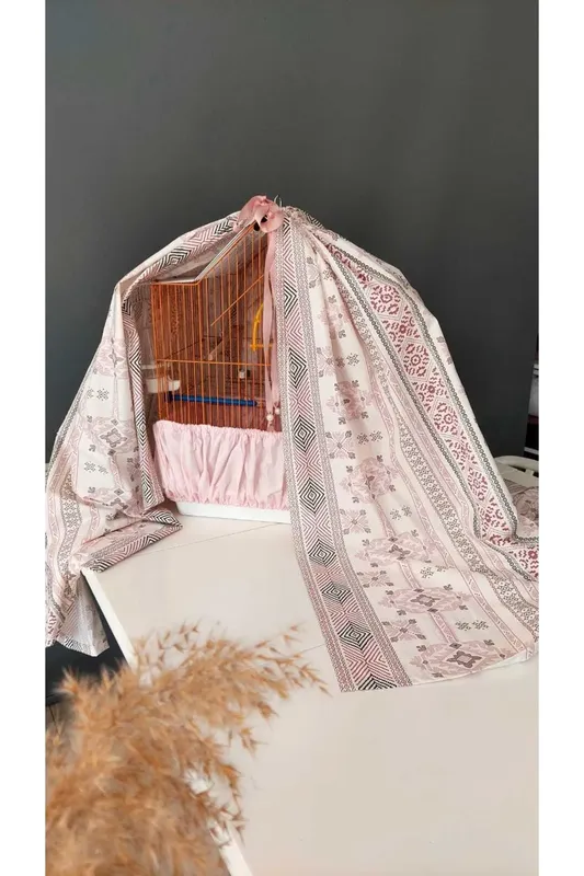 Pembe Motifli Kuş Kafesi Örtüsü