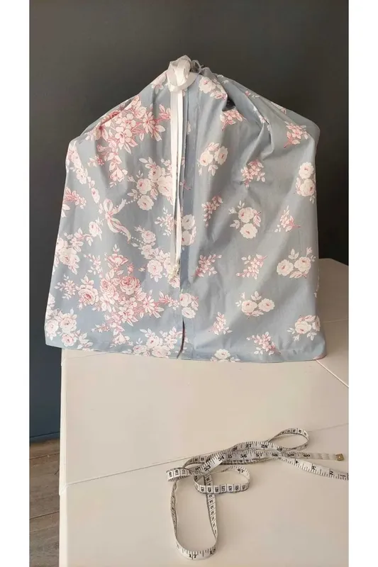 Tamamen Kapanabilen Çiçek Desenli Kuş Kafes Tülü