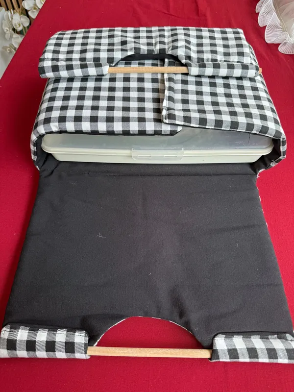 Pikniklik Tahta Saplı Cırtcırtlı Kek Kılıfı 30x40 Cm Pratik Koruma Kek Çantası