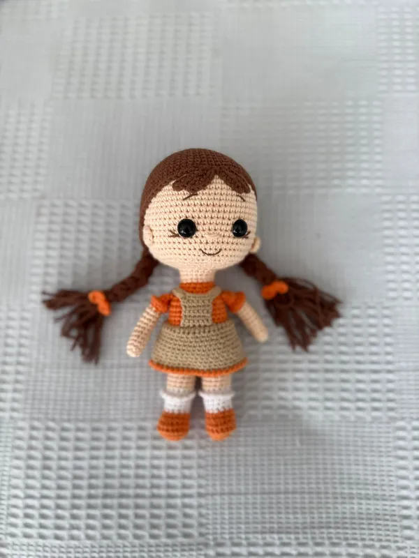 Oyuncak Kız Bebek Amigurumi – Tatlı ve Özel El Emeği Tasarım