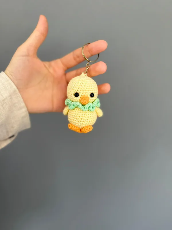 El Yapımı Amigurumi Civciv Anahtarlık – Sevimli, El Emeği ve Özel Hediye