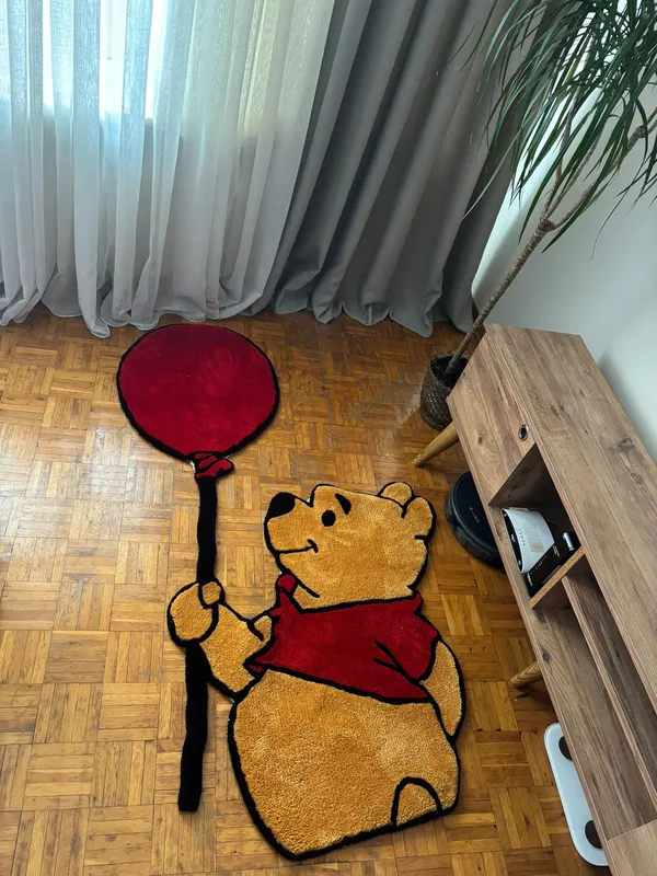 Winnie Karakterli El Dokuması Dekoratif Halı 