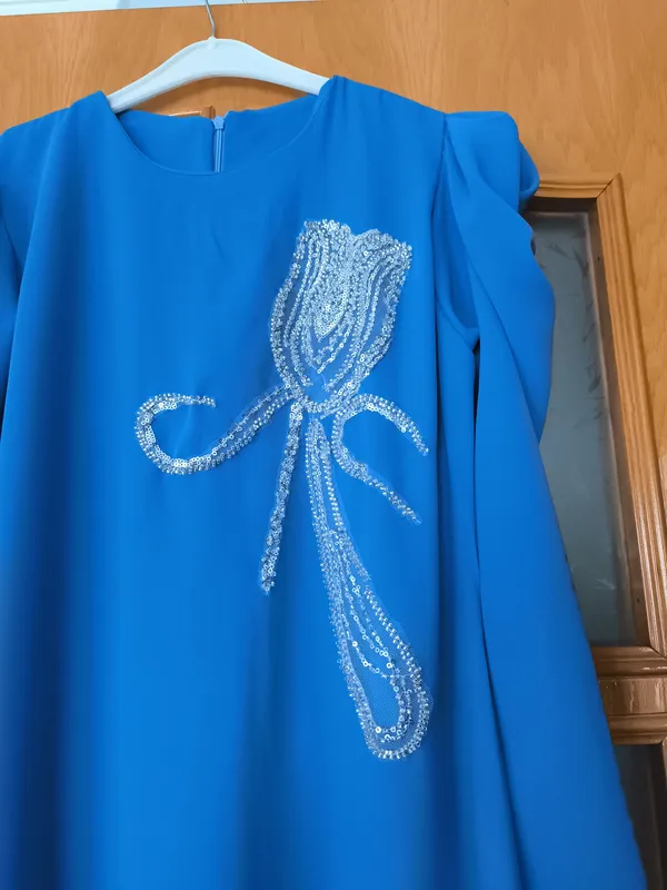 Abiye elbise krep kumaş mor renk taşlı dantel süslemeli 40 42 beden araligidir