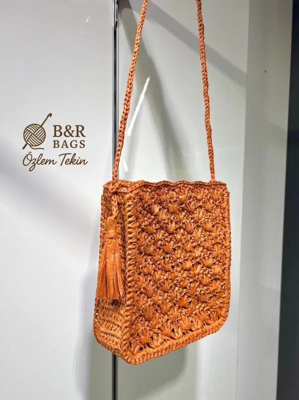 İthal Rafya İle Örülmüş Askılı Mini Turuncu Çanta