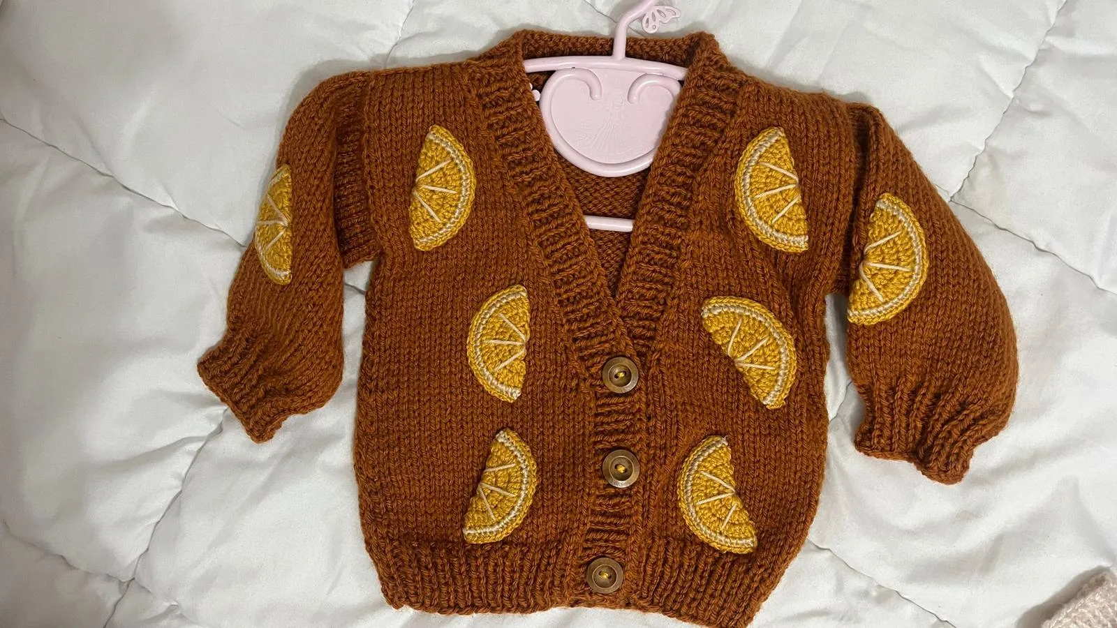 Portakal Dilim Desenli El Örgüsü Bebek Hırkası