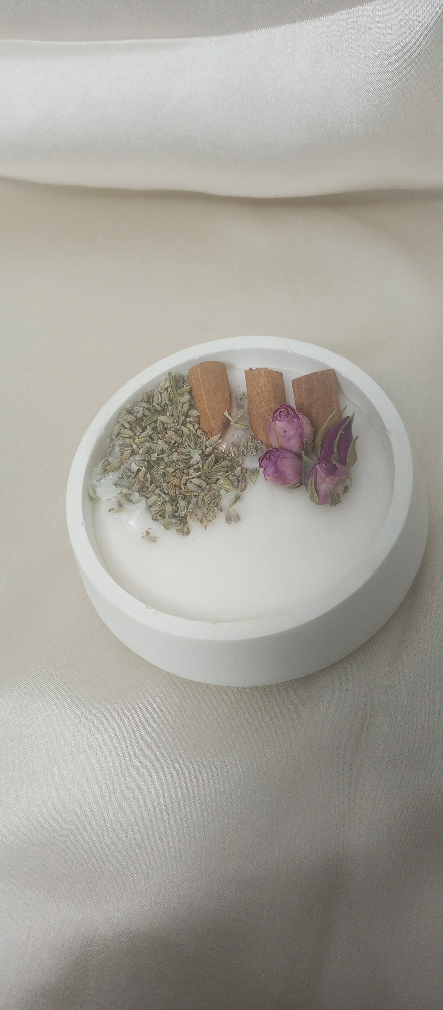 Gül, Lavanta Ve Tarçınlı El Yapımı Soya Mum – Hoş Koku & Estetik Dekor