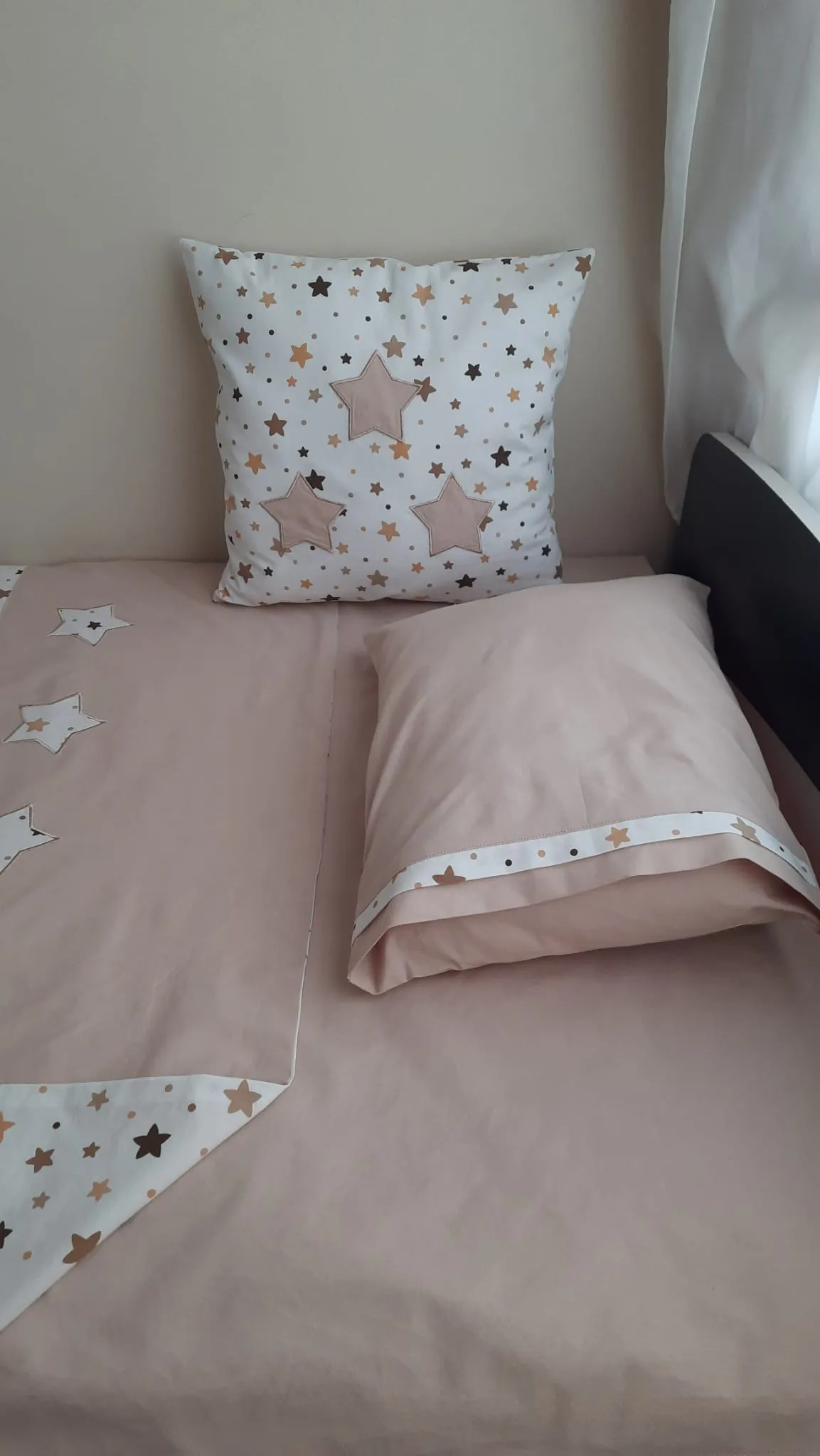 Yıldız Desenli Bej Renk Nevresim Takımı 