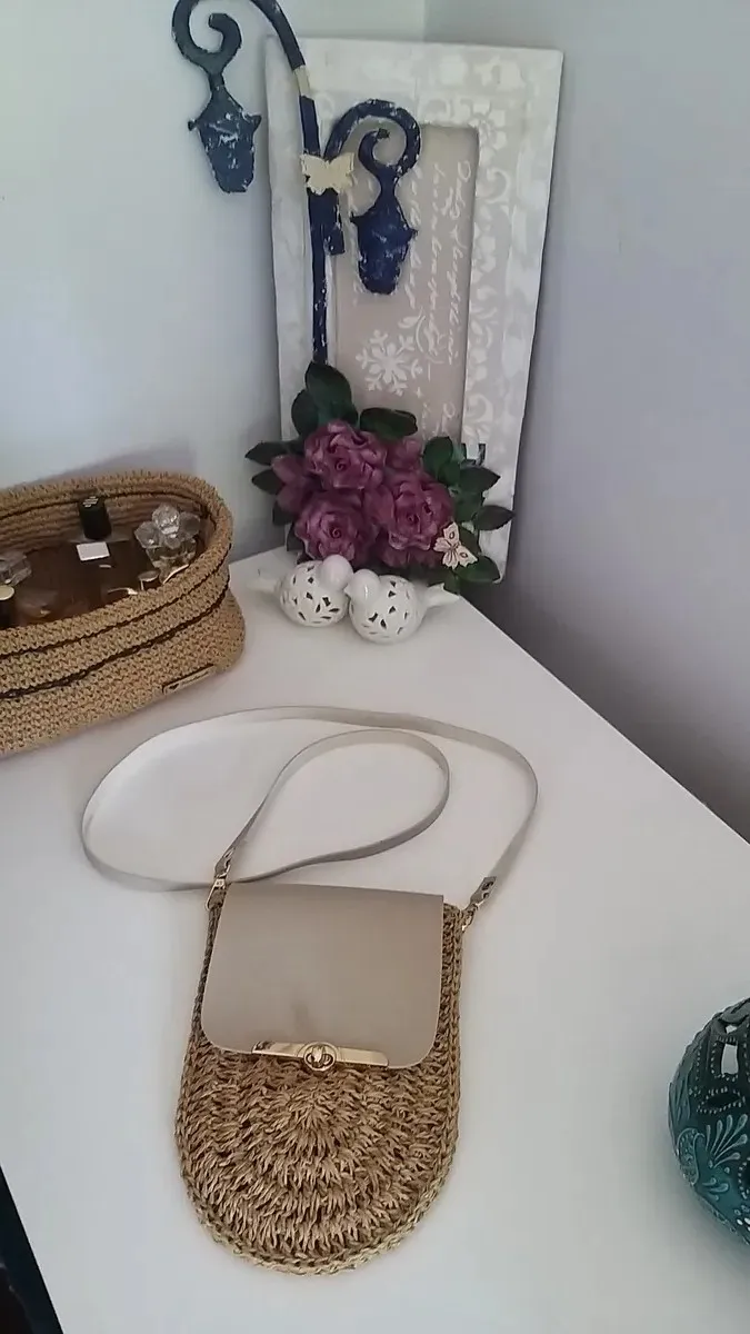 Hasır  Deri Kapaklı ve Askılı Telefon Çantası