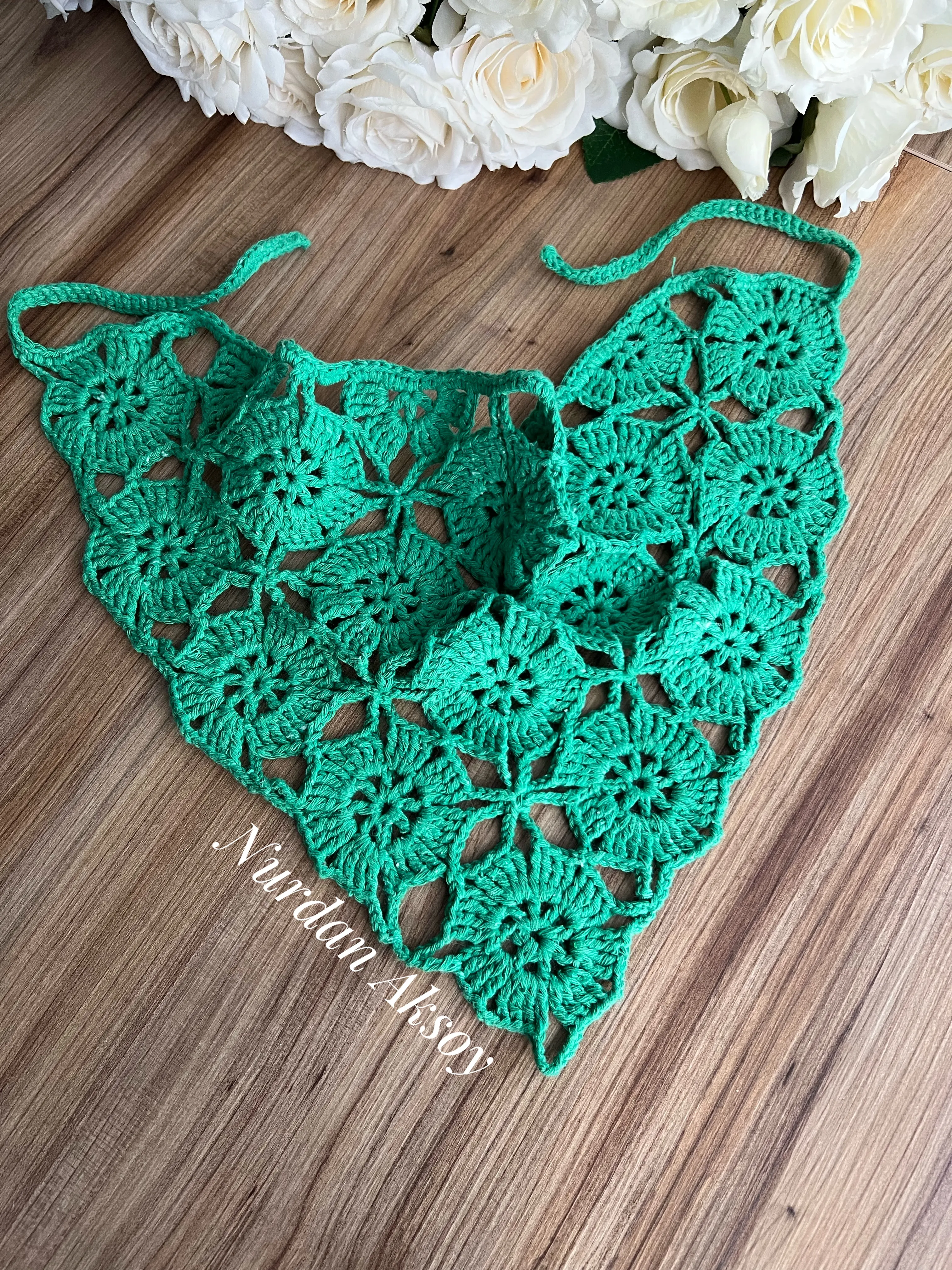 Son günlerin modası çiçekli  örgü bandana