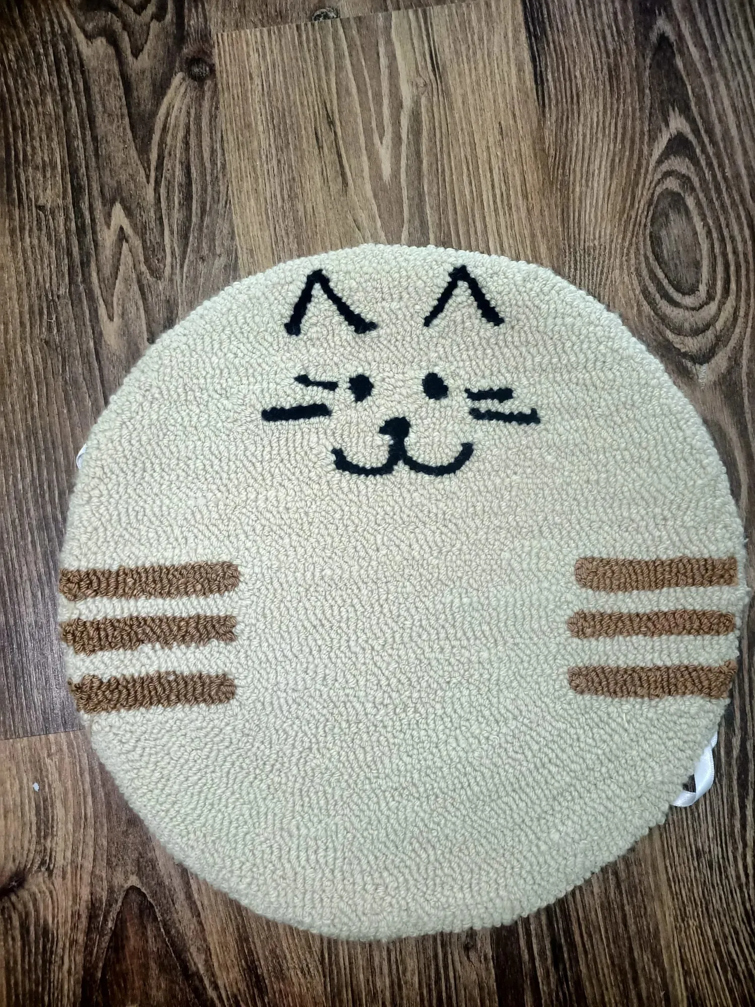 Kedi Figürlü El Örgüsü Tabure Kılıfı