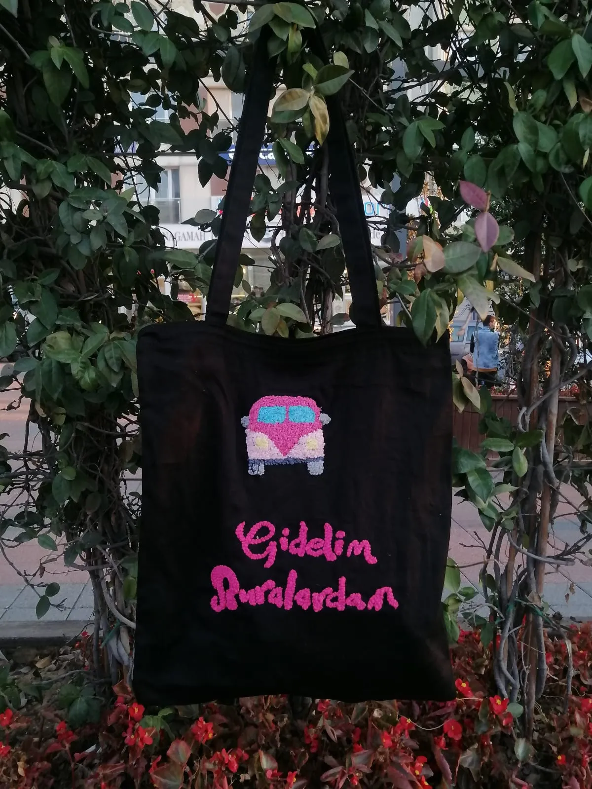 "Gidelim Buralardan" Yazılı Bez Çanta