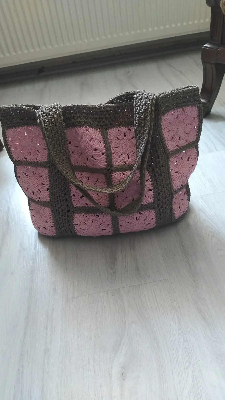 Pembe Kare Motifli Kağıt İp Omuz Çantası